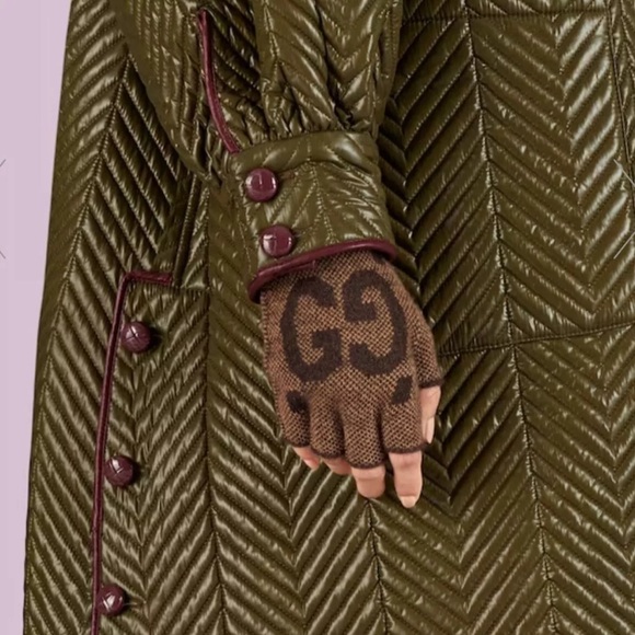 GUCCI GG CASHMERE FINGERLESS GLOVES - Picture 16 of 16